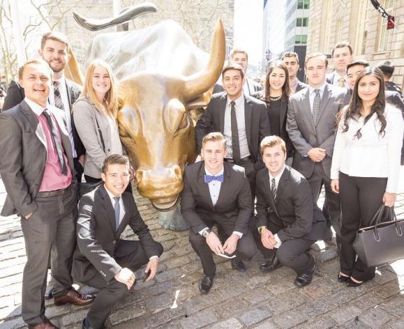 Student Investment Students on Wall St. 在纽约